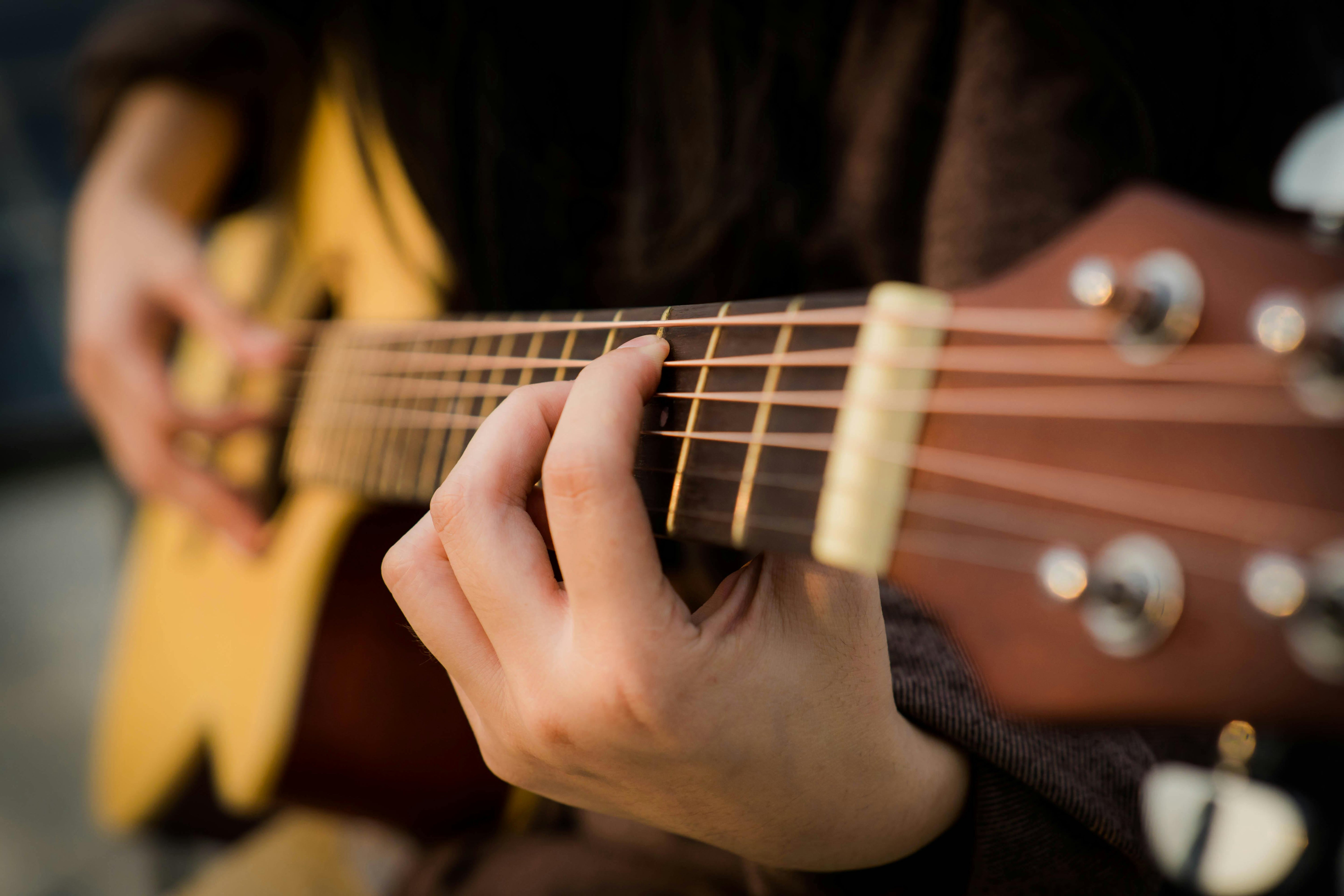 Easy Guitar Chords and Songs for Beginners: Start Playing Today