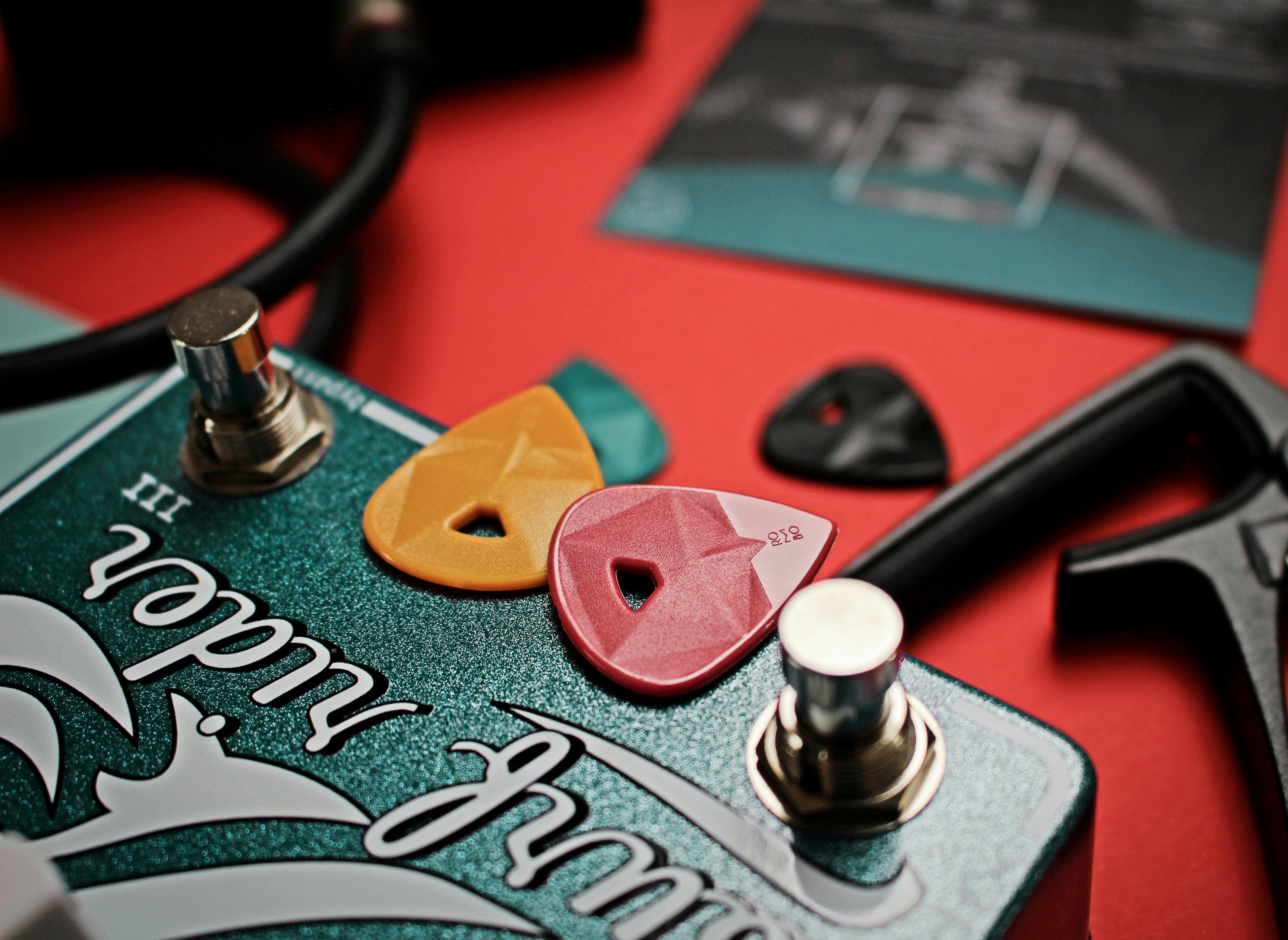Easiest Guitar Songs to Learn: Build Your skills with Simple Chords